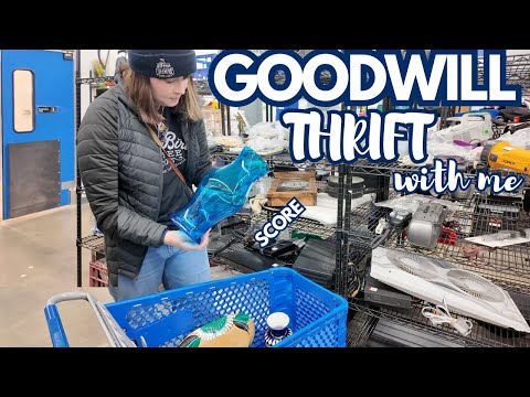 GOODWILL SCORE! I KNEW Right Away! | Thrift With Me | Reselling