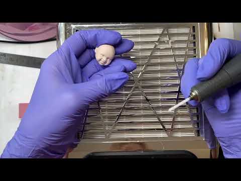 Роспись лиц для ватной игрушки при помощи полимерных лаков для маникюра