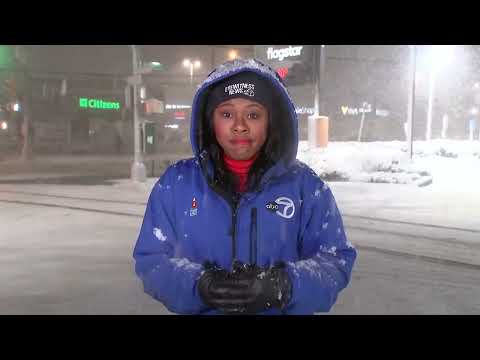 Conditions deteriorating in NYC as heavy snow falls