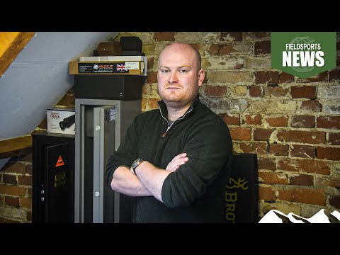 Police gun grab – pest controller loses £’000s