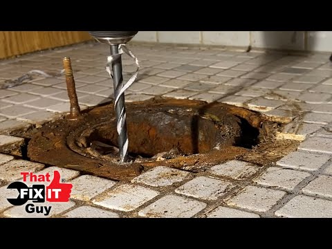 Cast Iron Toilet Flange Replacement...Removing LEAD & Installing BOLTS!