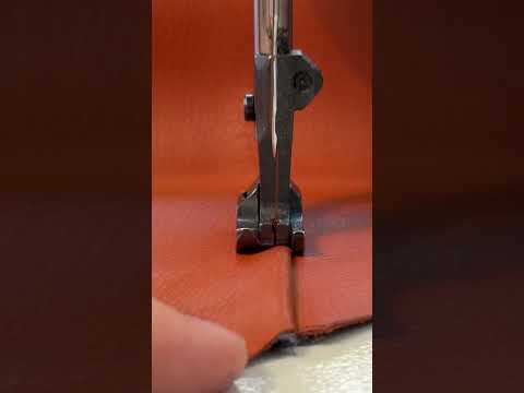 Raindeer Short Sewing #leatherjacket #fashion #leathercompany