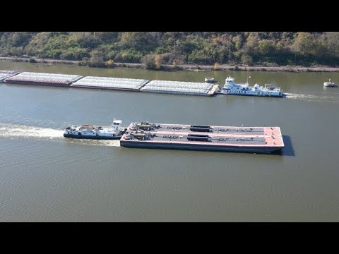 Towboats, barges, USS LST325 and more on the Mississippi River ASMR