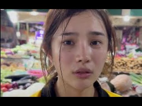 让捡垃圾吃的外卖员做我女朋友，把她吓跑了……#偶遇#相亲#爱情#彝族姑娘#农村姑娘你会嫌弃吗