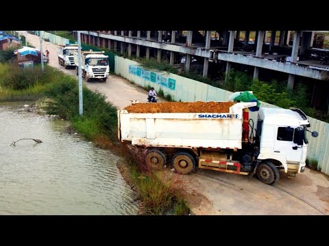 Incredible landfill!! Handle With Care Dump truck 25ton Back Uploading Landslide Overturned Komatsu…