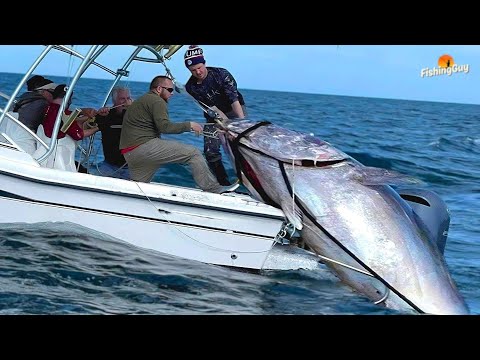 Catches a MASSIVE Bluefin Tuna in North Carolina