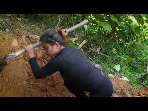 Braving the Rain. Building a Cozy Undergound Secret Bunker for Survival. Bushcraft Survival Shelter