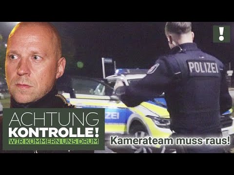 Schusswechsel-GEFAHR! 😨 Kamerateam muss aus Polizeiauto aussteigen! | Achtung Kontrolle
