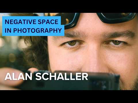 The Secret to MINIMALIST Street Photography - learn NEGATIVE SPACE