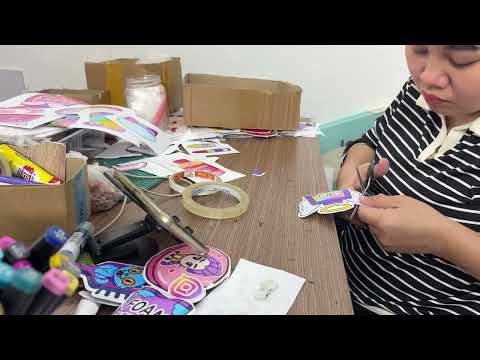 Instructions For Cutting Paper To Create Toys Part 1