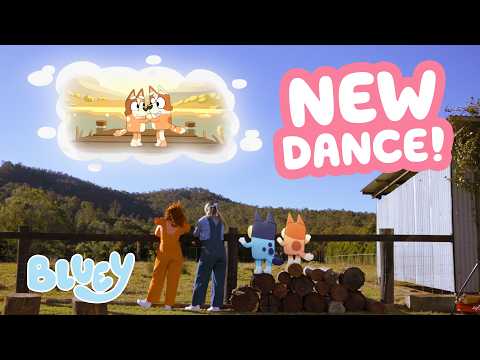The Onesies Dance! 🧡 💙 feat. Emma Memma & Hayley | Bluey