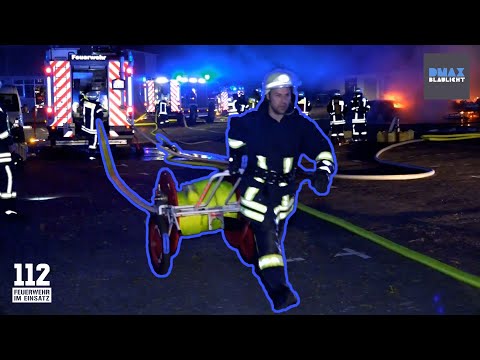 Großbrand in Delmenhorst 🚒 | 112: Feuerwehr im Einsatz