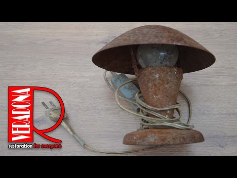Old rusty table lamp Restoration