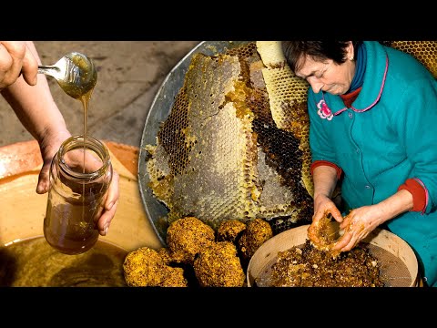 Pure honey separated from the wax by hand. Slowly cooked for extraction.