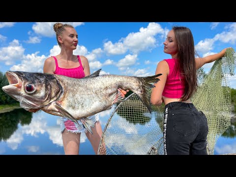 😯EXCLUSIVE! A Huge Carp Baked In The Oven Under A Layer Of Clay