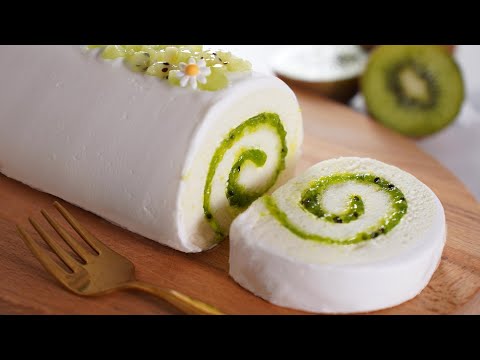 Kiwi roll cake 🥝 It’s delicious when made like this. / Kiwi Roll Cake Recipe / Green Kiwi Jam