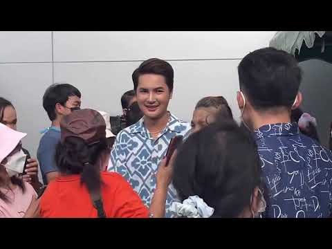 รถบอส&ซ้อมาถึงแล้ว‼️รถจอดปุ๊ปแฟนคลับแฟนเพลงหลั่งไหลเข้าหลังเวทีเยอะมาก🆎🧡💯