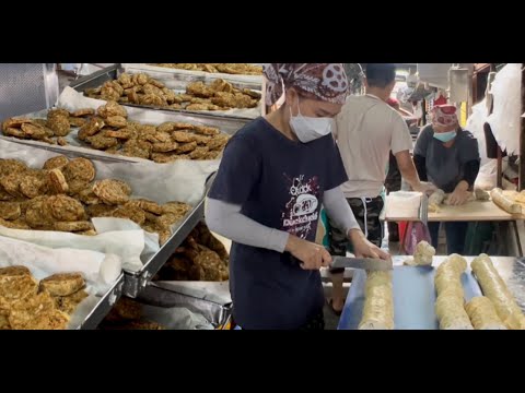 畅销全马和新加坡的炸料加工厂,用豆皮、鱼肉、沙葛等制作,真材实料,香脆可口,一口一口停不下来......