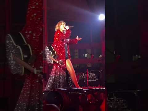 The only time Taylor did not play her guitar during All too well performance on the eras tour...