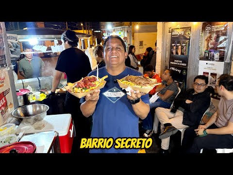 NADIE habla de este lugar de barrio… pero siempre está LLENO | Comida callejera brutal