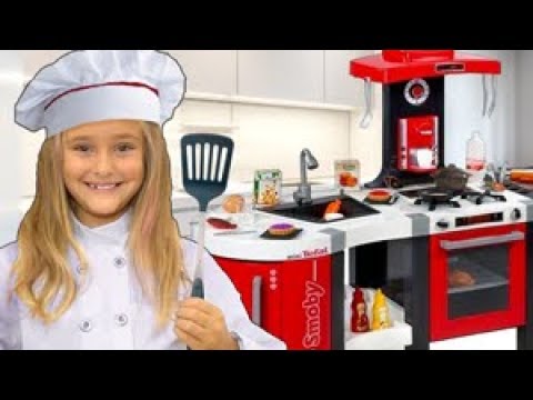 Sasha and Fillip playing Toy Cafe