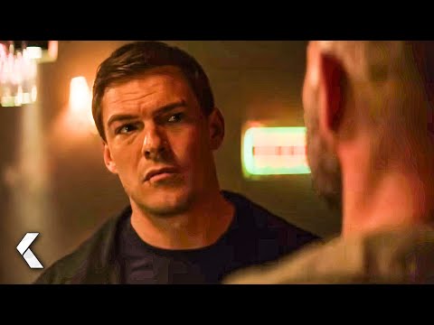 Jack Reacher DESTROYS Bar Bully - REACHER Clip | Alan Ritchson
