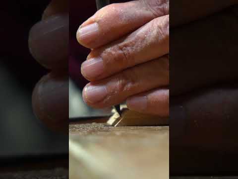 The process of making a jewelry box using a Japanese plane... #shorts #short