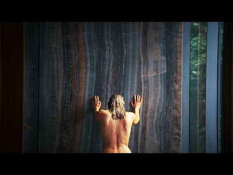 一口气看完2025网飞最新悬疑惊悚剧集《深居叵测》全员伪善!北欧富人之家的腹黑与伪善