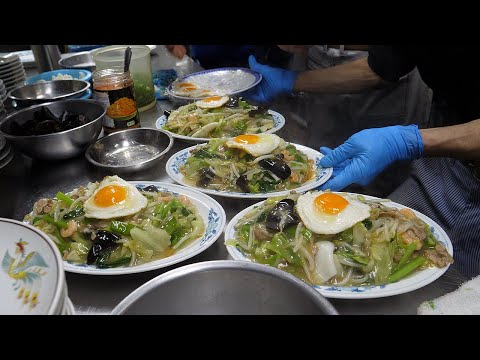 japanese egg Yakisoba! - japanese restaurant food