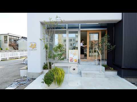 Why Are People Obsessed With These Japanese Fruit Sandwiches?