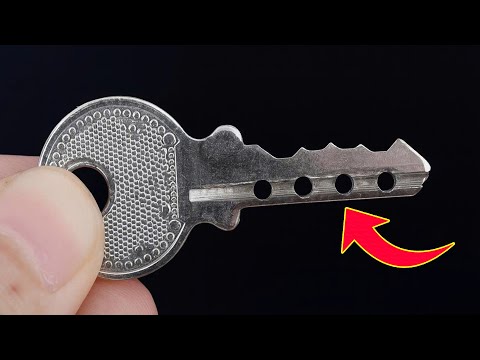 How a locksmith opens any lock - not everyone knows this secret