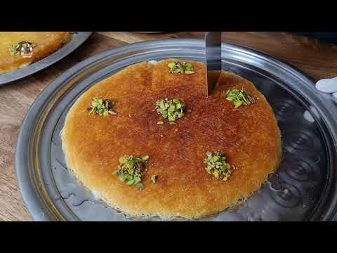 شيف عمر | كنافة بالفرن و بالمقلاية 😅 أسهل وأطيب طريقة للكنافة