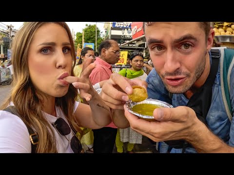 FIRST TIME Trying Pani Puri (India’s most popular street food) 🇮🇳