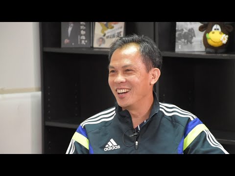 一代鋼門何容興的足球世界 210622 ep29 p2 of 3 估佢唔到，港青隊友阿飄與阿聰笑談當年    MyRadio