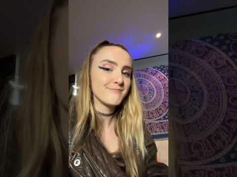 guess who’s back. back again 💕