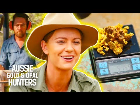Jacqui & Andy SMASH Season Target With A Borrowed Digger! | Aussie Gold Hunters