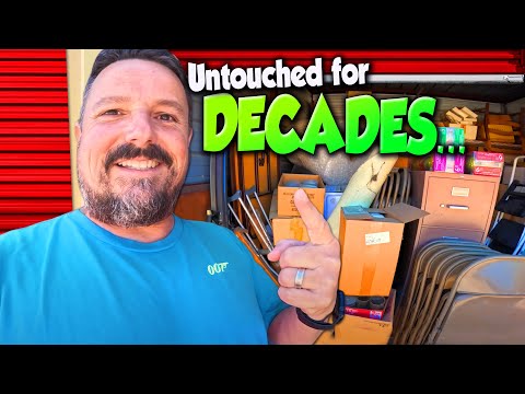 This 90 YEAR OLD LOCKER was FREE - And it's UNTOUCHED!