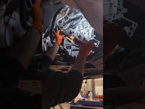 Ingenium Timing Chain Replacement on  a Jaguar XE 🦾