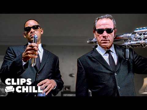 Will Smith & Tommy Lee Jones in Epic ALIEN Action | Men In Black Action Scenes
