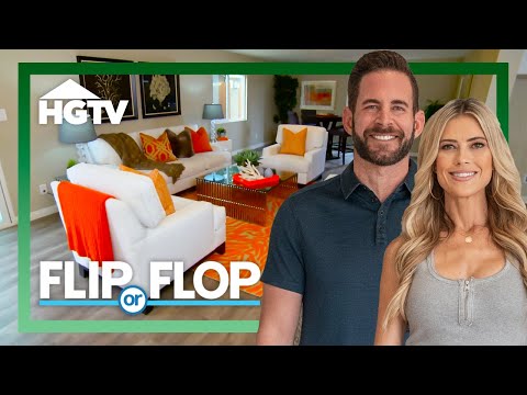 This Home Has TONS of Issues! | Flip or Flop | HGTV