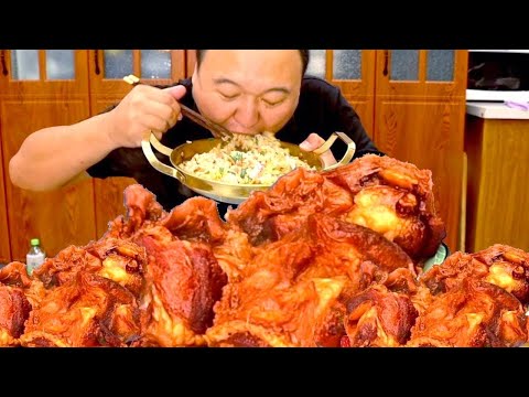 Ah Qiang made beef brisket with egg fried rice, it was so satisfying!