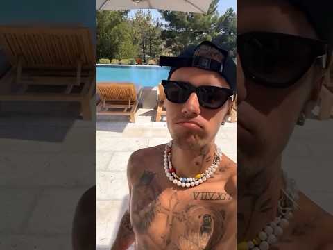 Justin Bieber’s Grammy photo was updated after fans expressed dissatisfaction #justinbieber