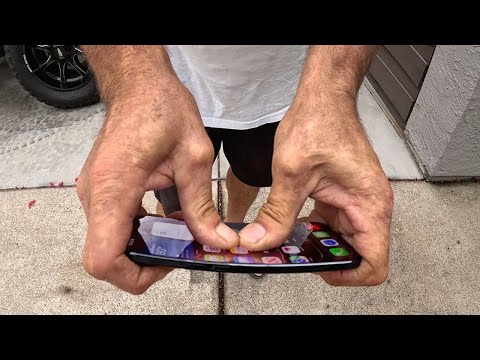 100 Hands vs iPhone 17 Air - Will it Bend?