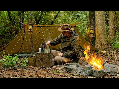Solo Bushcraft Camping in the Rain