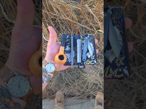 A little #EDC Pocket dump, nice pocket sized pipe for the quick work smokes! #pipesmoking