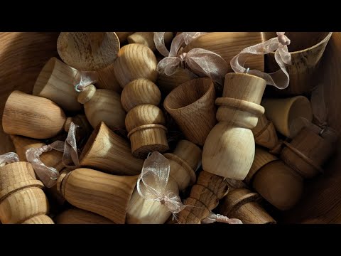 Leta makes some Christmas ornaments 