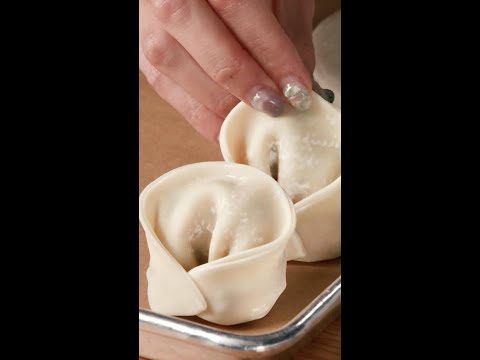 Korean Kimchi Pork Dumplings
