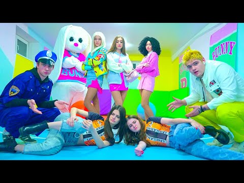 ДИАНА УДИВЛЕНА С САМЫХ ЗЛЫХ ДЕВОЧЕК В ШКОЛЕ BUNNY!!! ЧТО ПРОИСХОДИТ В BUNNY SCHOOL?