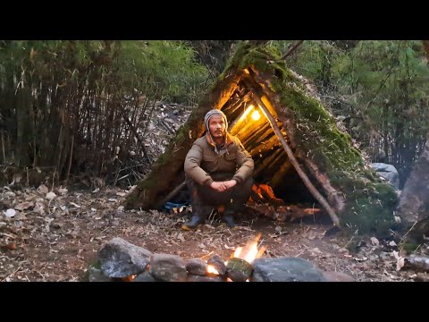 Winter Survival Camping, Building Bushcraft Shelter | Bushcraft camp