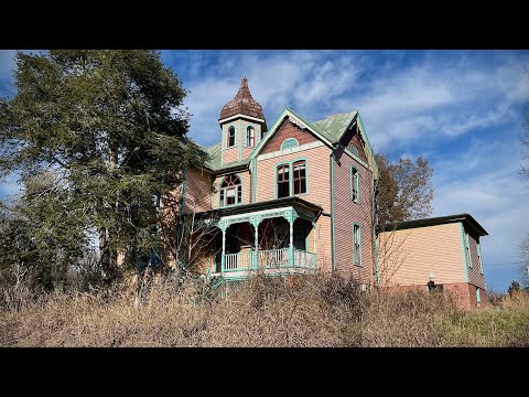 The Totally Breathtaking Abandoned Principals Mansion Down South Left Frozen in Time *Built 1902
